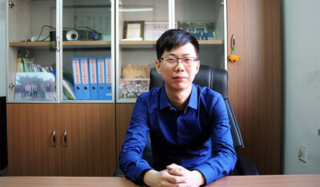 龙军辉.jpg