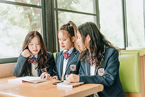 初三辍学适合女生学的专业有哪些