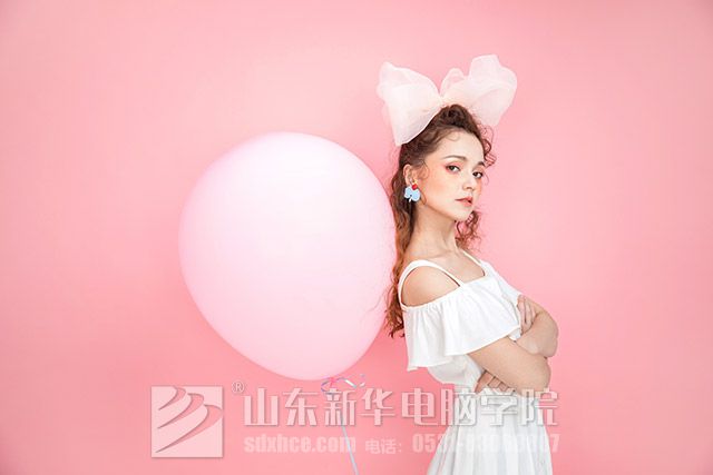 <a href=/ target=_blank class=infotextkey>山东新华电脑学院</a>