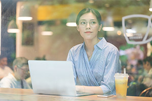 初中毕业可以上职业学校吗