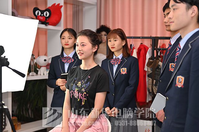 女生读技校学什么有前途