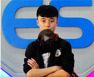 李鑫：热爱电竞不止步，为了梦想来新华