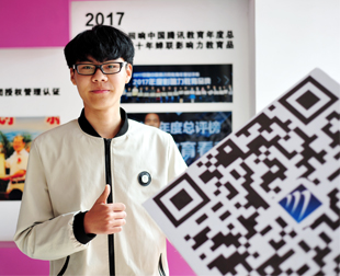 曹浩天：高中学习有压力，选择新华学环艺